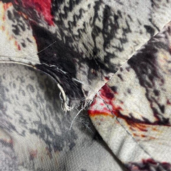 Liz Claiborne Petite Snake Print Sheer Long Sleeve Top Size PXL - Picture 5 of 5